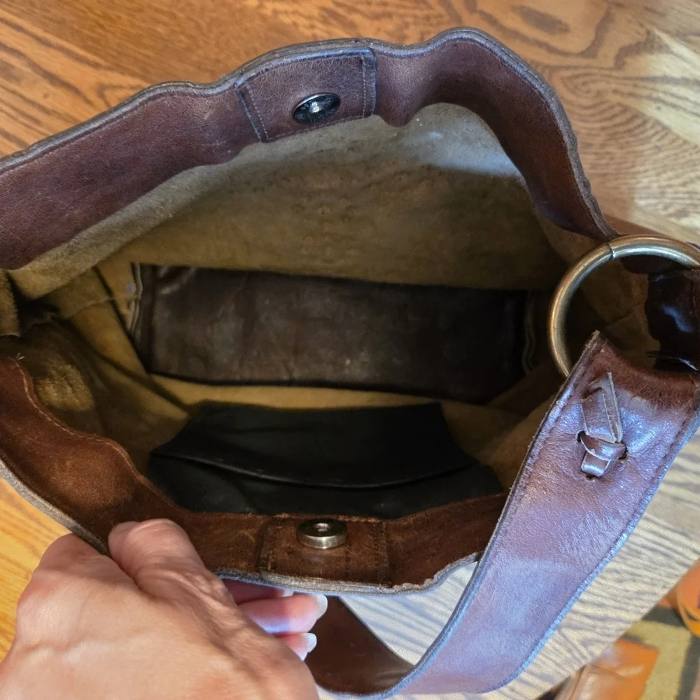 TWO BAR WEST Brown Leather Cross Purse